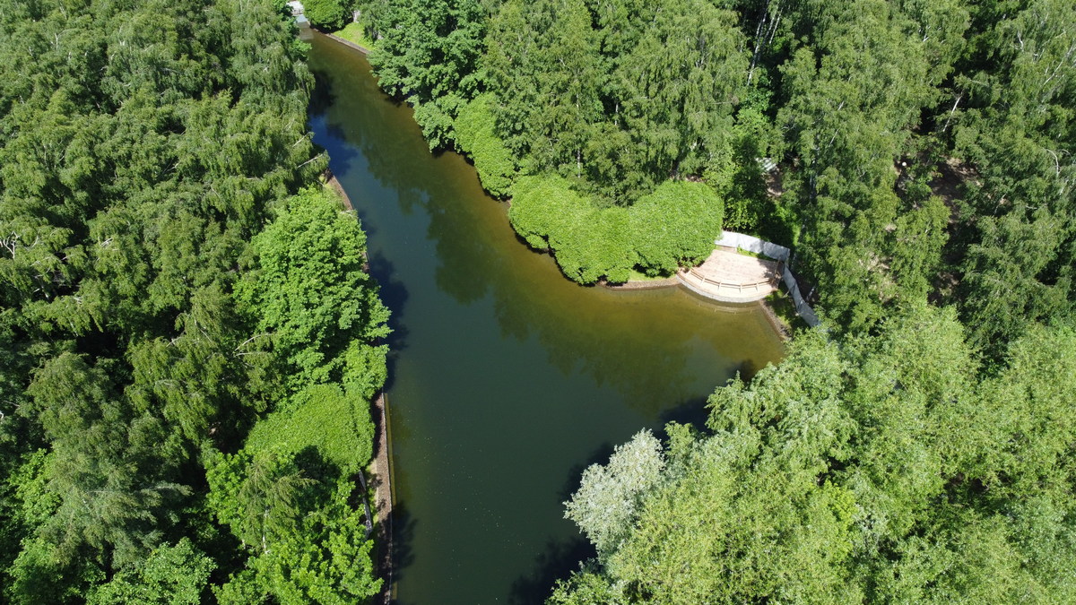 В конце июня завершится ремонт на Медведковском пруду в СВАО