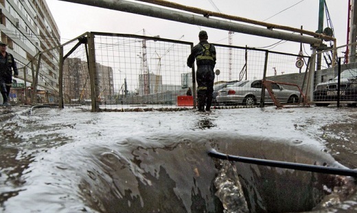 Последствия оттепели в Москве устраняют 240 бригад специалистов