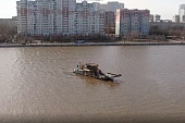 Коммунальный флот Москвы очистил Москву-реку от 100 тонн мусора