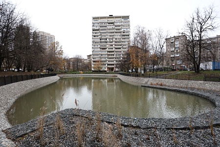 Пруд 15 кв-л Ленинского проспекта