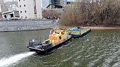 Жителям столицы рассказали, как очищают Москву-реку от мусора