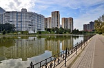 Специалисты Мосводостока следят за чистотой водоемов в Чертанове Центральном